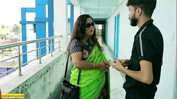 Desi hot sexy Bhabhi having sex with Stanger boy! Full Hd sex