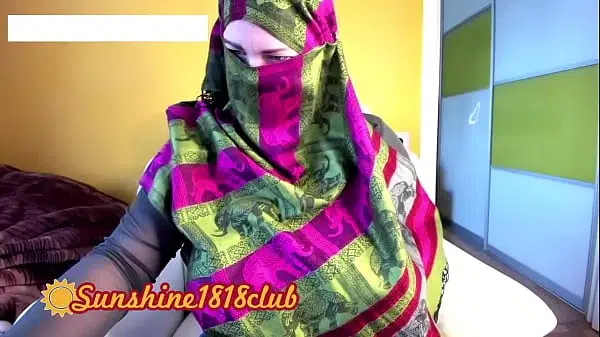 Muslim Arabic bbw milf cam girl in Hijab getting off naked 02.14 recording Arab big tits webcams