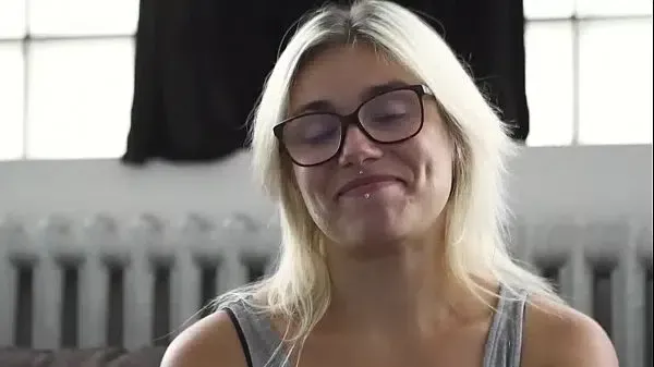 AMATEUR EURO – PAWG Babe Gaby Gets Hardcore Fucked On Casting By Muscle Guy