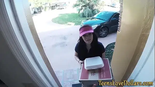 Amateur teenager gets fucked and face jizzed for dollars