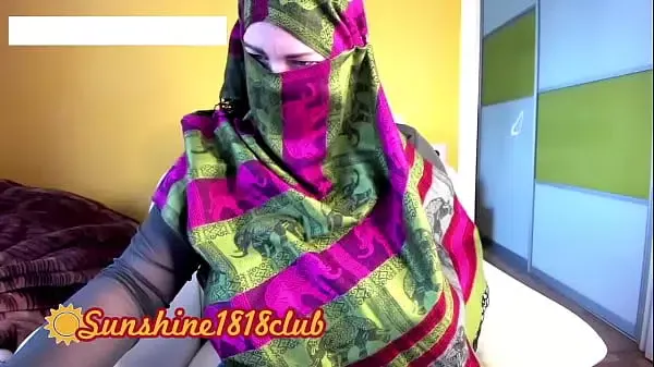Muslim Arabic bbw milf cam girl in Hijab getting off naked 02.14 recording Arab big tits webcams