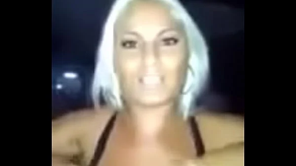 bionda bianca vuole il cazzo