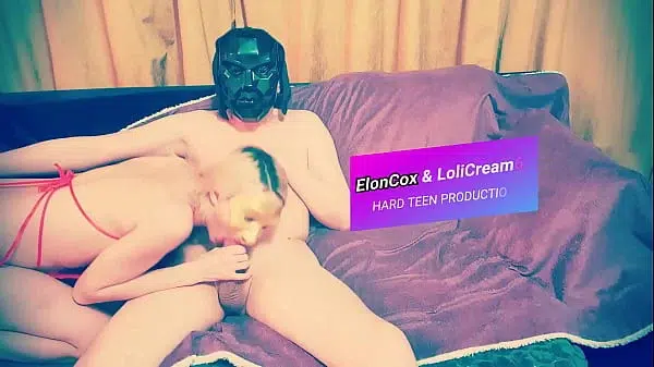Blondes Teen Babe bläst tief in die Kehle,ich Spritz ihr in alles in den Mund und Hals VORSCHAU