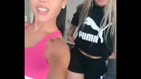 Nefka Blonde y Apolonia Lapiedra filmando nueva peli porno en España
